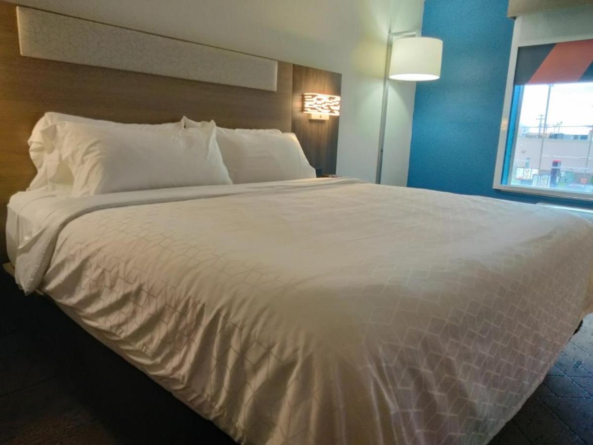 Holiday Inn Express Lapeer By Ihg Zewnętrze zdjęcie